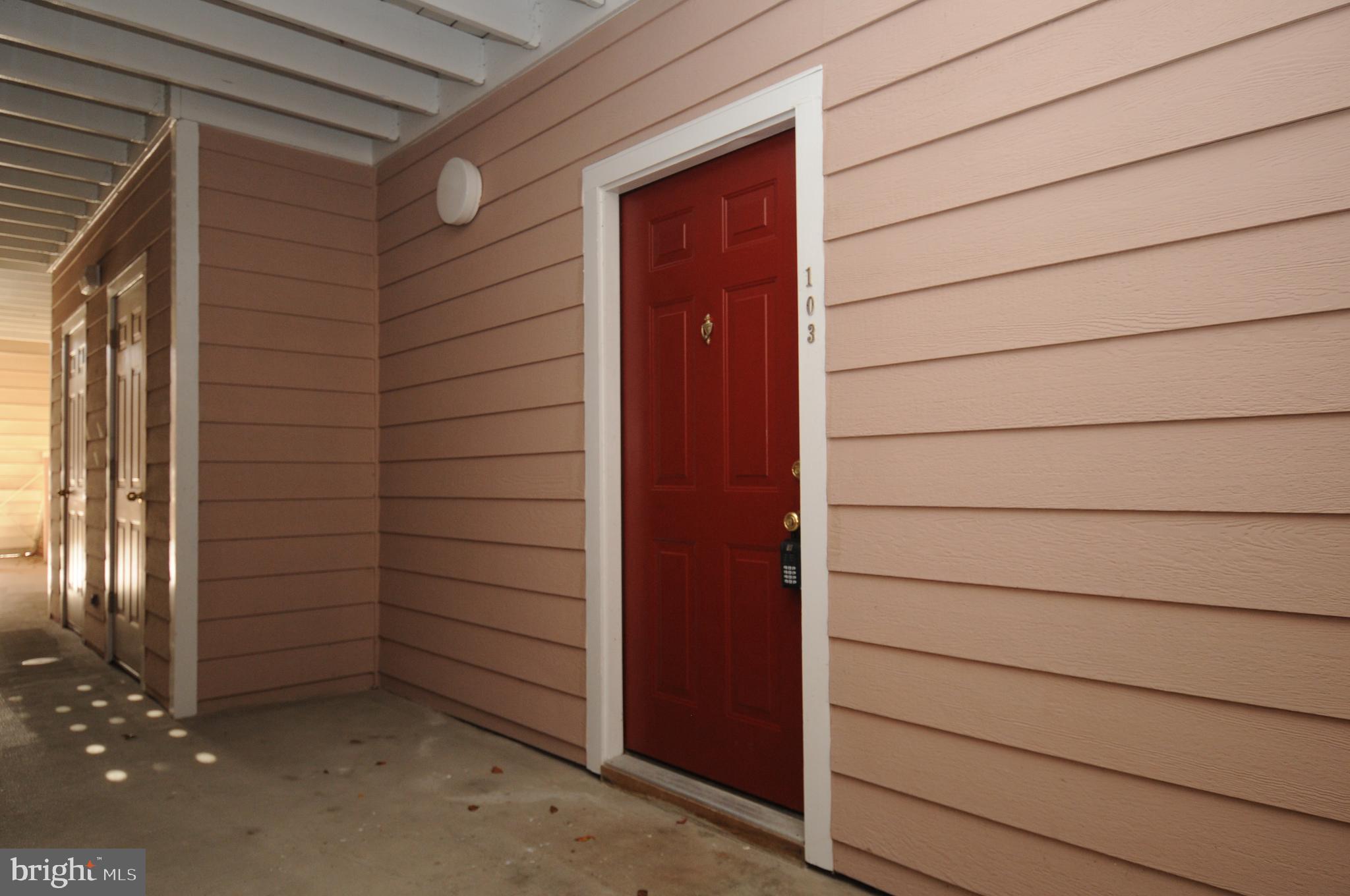21009 Timber Ridge Terrace, Unit 103 Ashburn, VA 20147 - Photo 19 of 26 Gallery Image 19