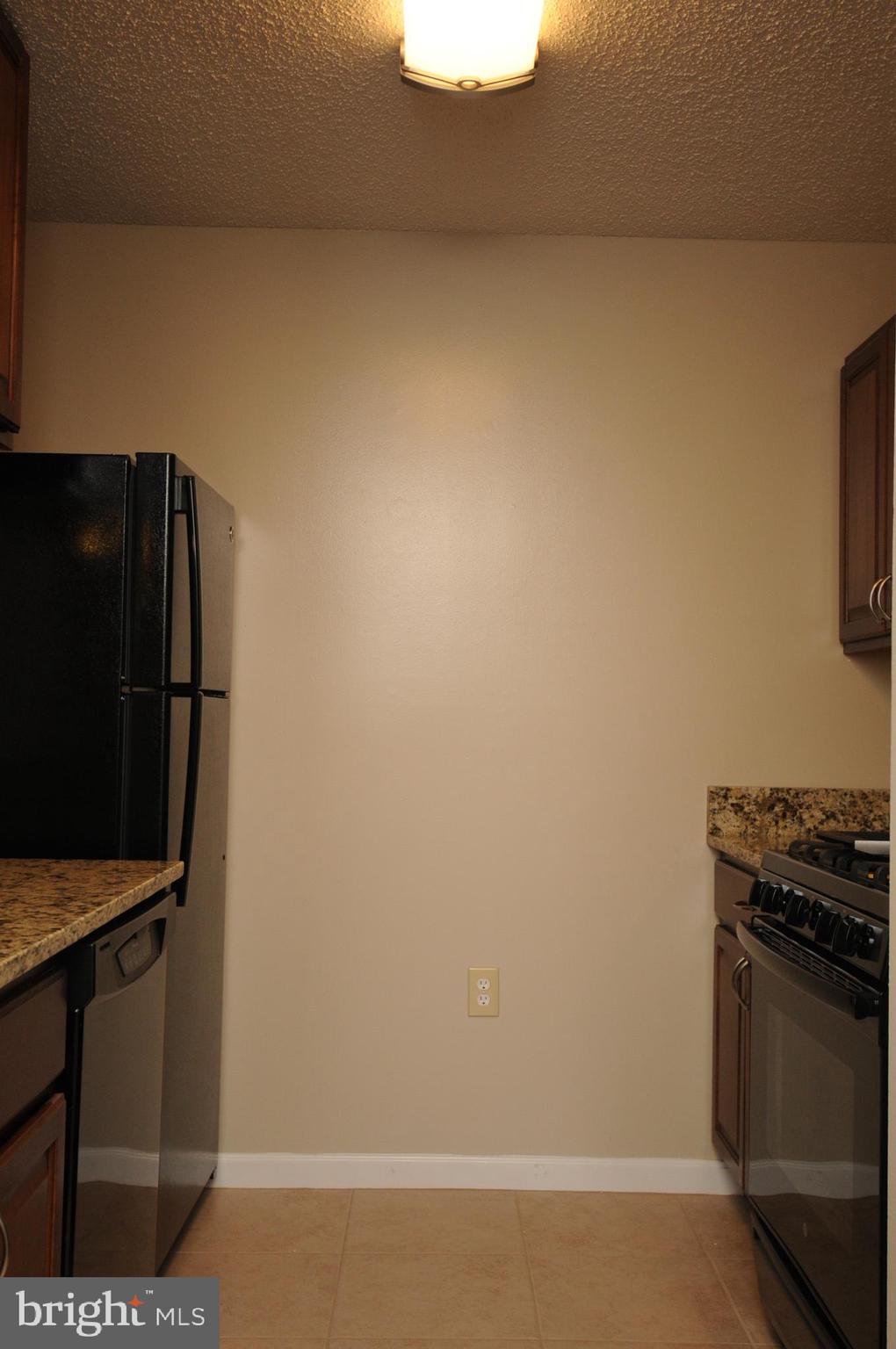 21009 Timber Ridge Terrace, Unit 103 Ashburn, VA 20147 - Photo 7 of 26 Gallery Image 7