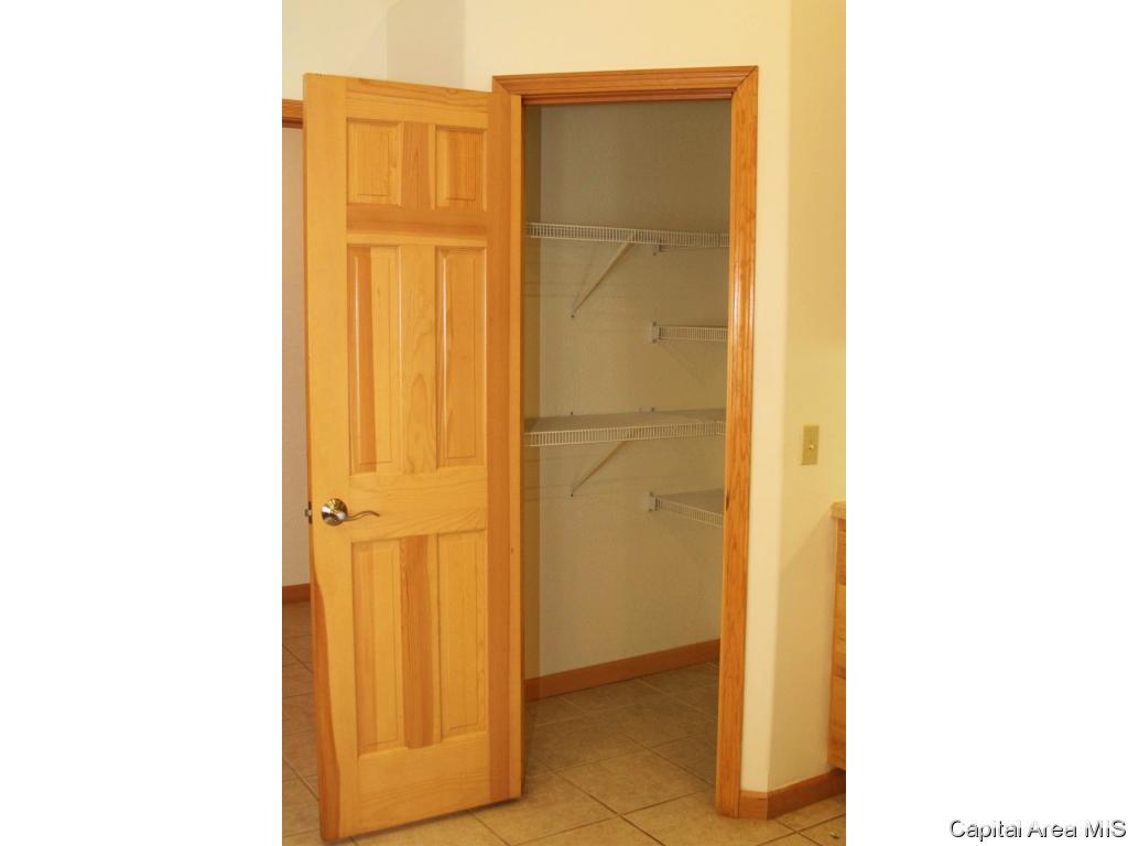 7101 Preston Drive Springfield, IL 62711 - Photo 12 of 25