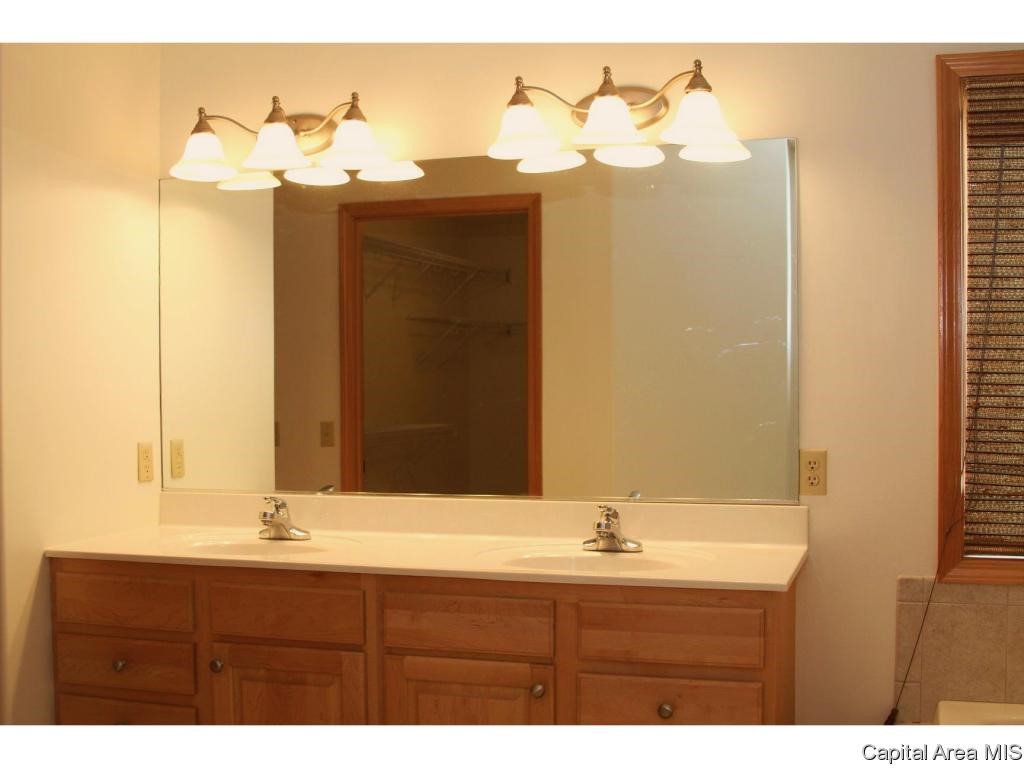 7101 Preston Drive Springfield, IL 62711 - Photo 23 of 25