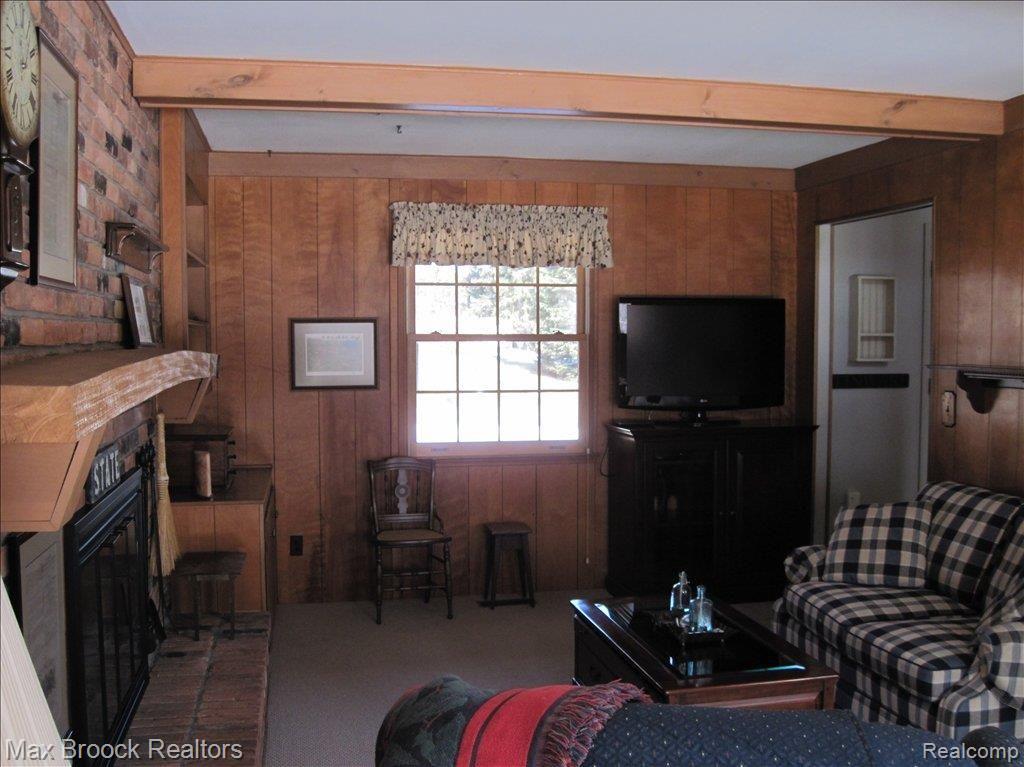 603 South Fieldstone Drive Rochester, MI 48309 - Photo 16 of 25 Fieldstone 009