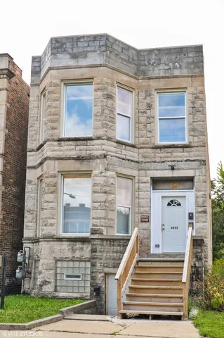 $368,500 | 3833 West Arthington Street, Chicago, IL 60624