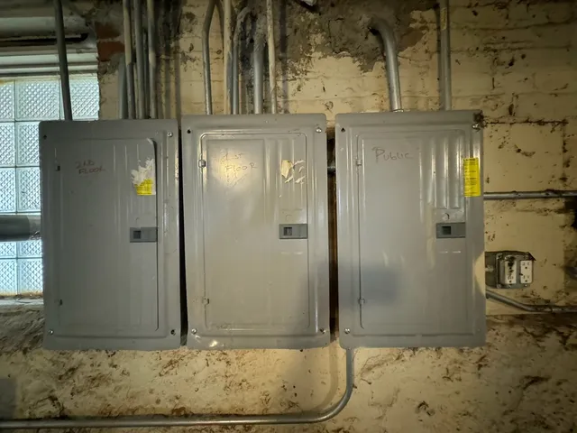 $368,500 | 3833 West Arthington Street, Chicago, IL 60624