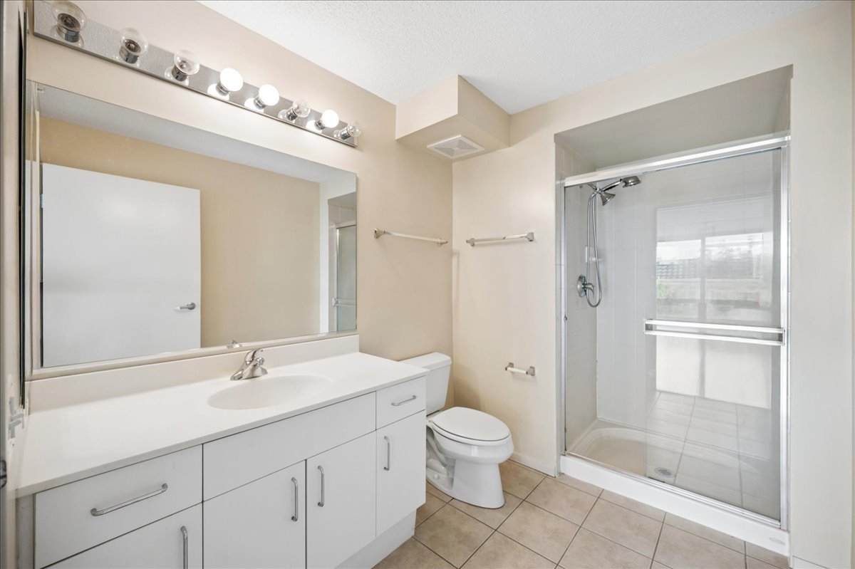 800 Elgin Road, Unit 812 Evanston, IL 60201 - Photo 11 of 17