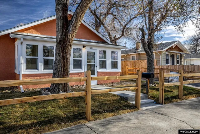 $220,000 | 1001 St John Street, Casper, WY 82601