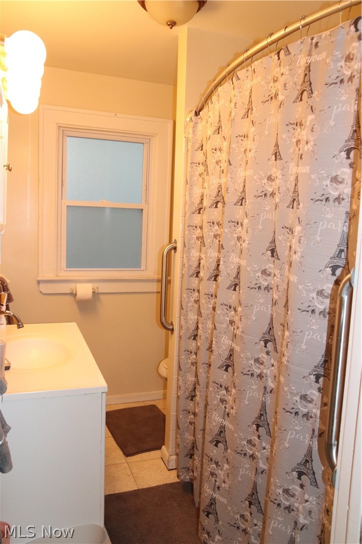 863 Greyton Road Cleveland Heights, OH 44112 - Photo 7 of 17