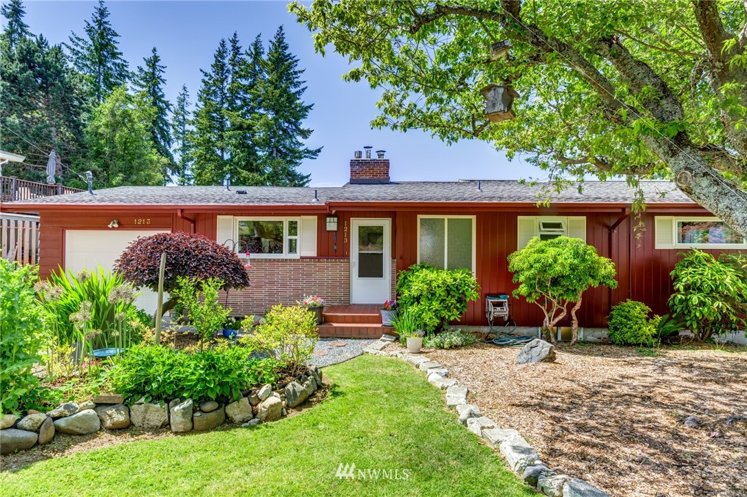 1213 East Racine Street Bellingham, WA 98229 - Photo 1 of 40 Gallery Image 1