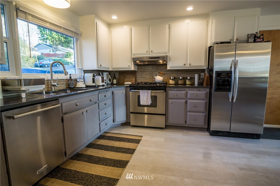 1213 East Racine Street Bellingham, WA 98229 - Photo 6 of 40 Gallery Image 6