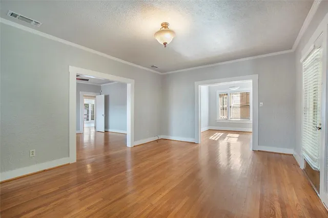 $2,850 | 2222 Harrison Avenue, Fort Worth, TX 76110