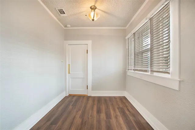 $2,850 | 2222 Harrison Avenue, Fort Worth, TX 76110