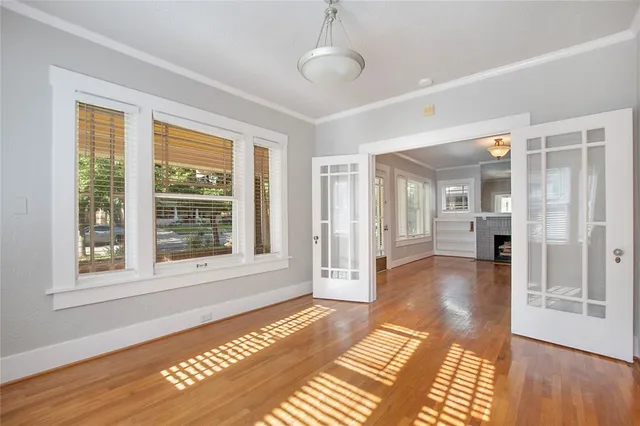 $2,850 | 2222 Harrison Avenue, Fort Worth, TX 76110