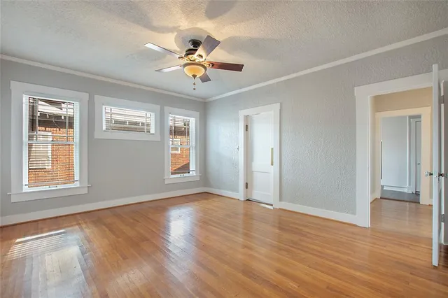 $2,850 | 2222 Harrison Avenue, Fort Worth, TX 76110