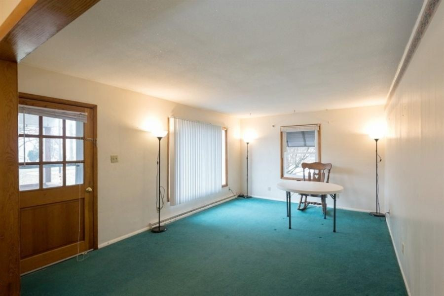 2587 Huntly Road Niles, MI 49120 - Photo 2 of 13 02_2587Huntly_1_LivingRoom_LowRes
