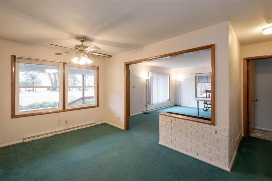 2587 Huntly Road Niles, MI 49120 - Photo 3 of 13 03_2587Huntly_93_LivingRoomDiningRoom_Lo