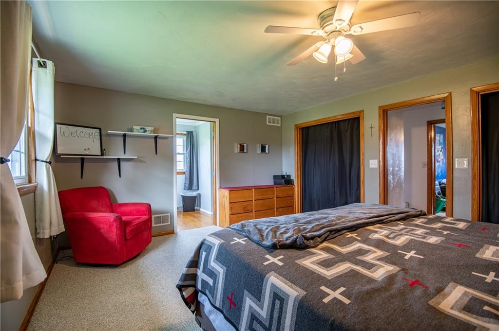 820 South Neshannock Road Hermitage, PA 16148 - Photo 11 of 18 Master Bedroom with full bath!