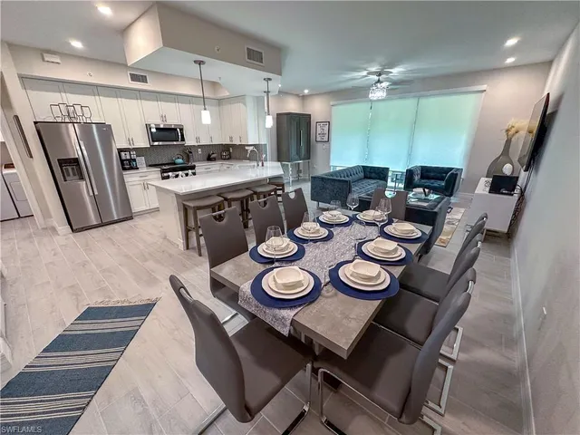 $6,900 | 220 Indies Drive East, Unit 101, Naples, FL 34114