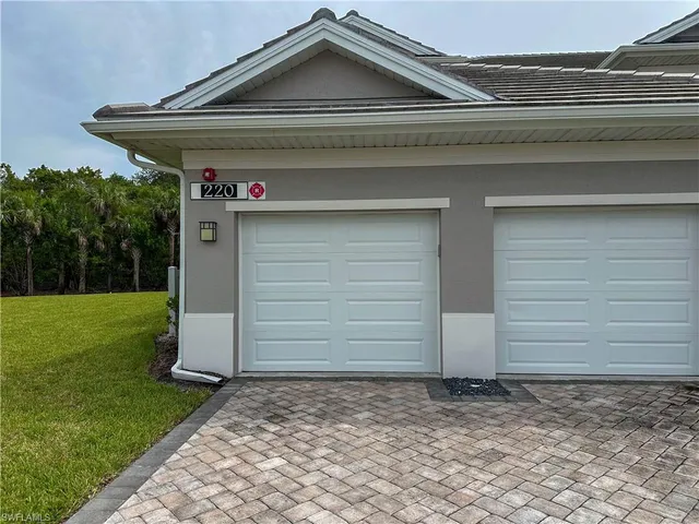 $6,900 | 220 Indies Drive East, Unit 101, Naples, FL 34114