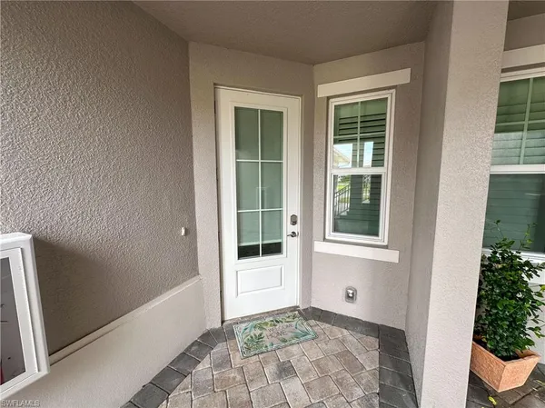 $6,900 | 220 Indies Drive East, Unit 101, Naples, FL 34114
