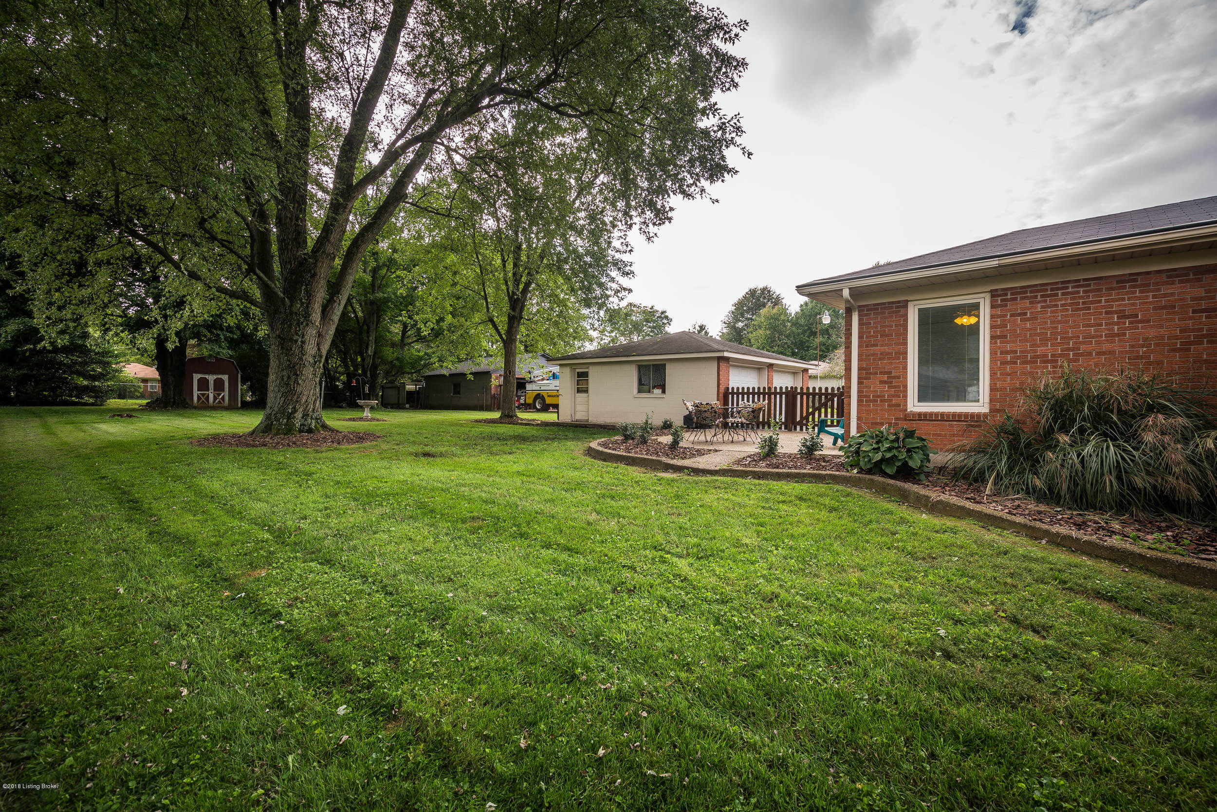 9010 Waltlee Road Louisville, KY 40291 - Photo 10 of 42 9010 Waltlee Rd-11