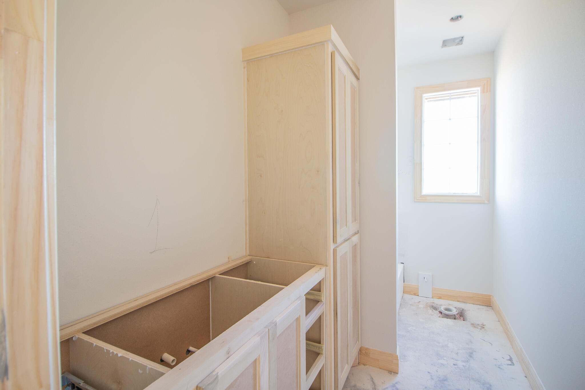 309 Juniper New Home, TX 79381 - Photo 20 of 24 a bathroom with a tub and sink