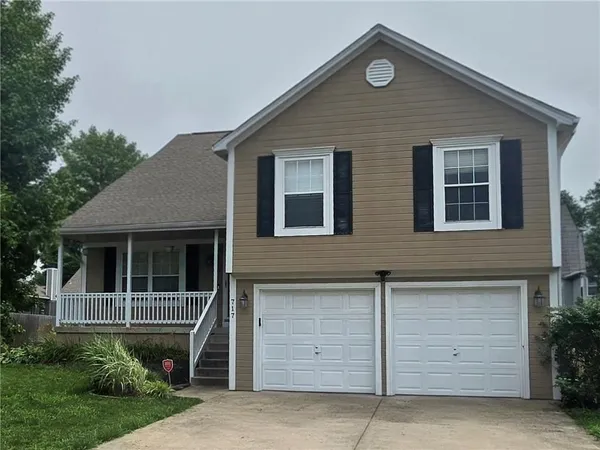 $340,000 | 717 Canter Street, Raymore, MO 64083