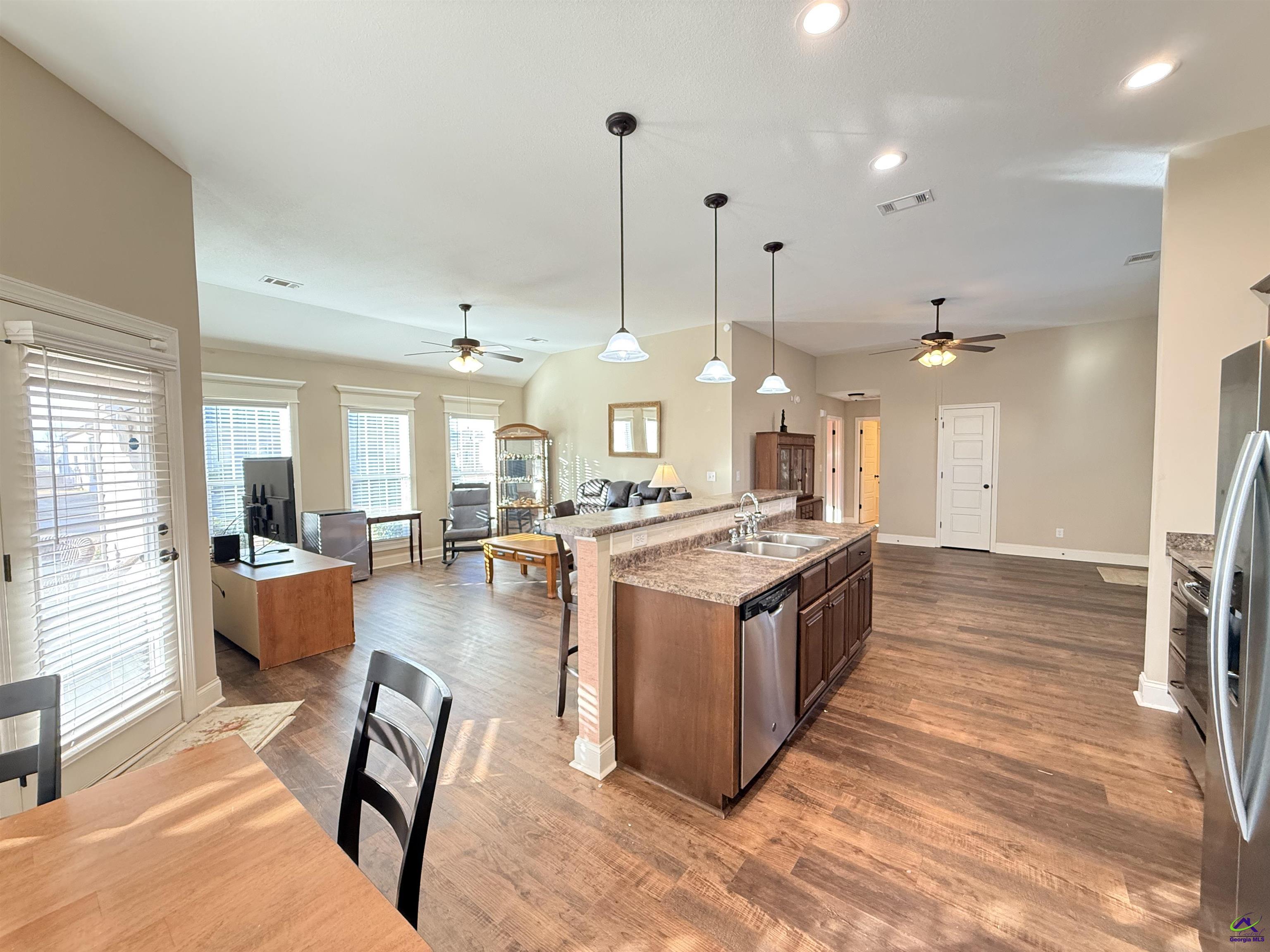 2402 Quail Ridge Lane Perry, GA 31069 - Photo 5 of 34 Gallery Image 5