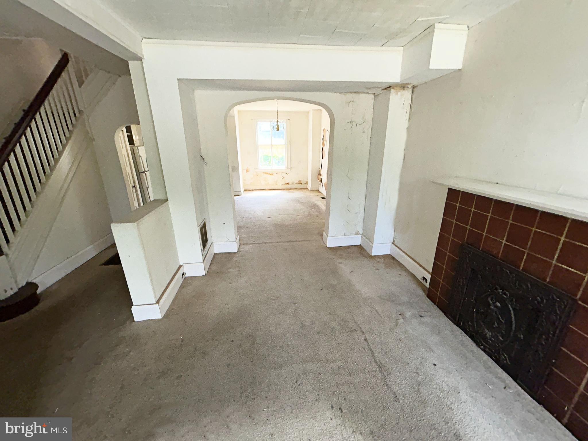 2215 Belair Road Baltimore, MD 21213 - Photo 5 of 18 Living room