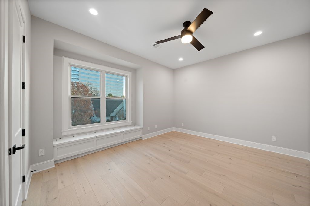 2046 MacArthur Street Houston, TX 77030 - Photo 31 of 39 Bedroom 3