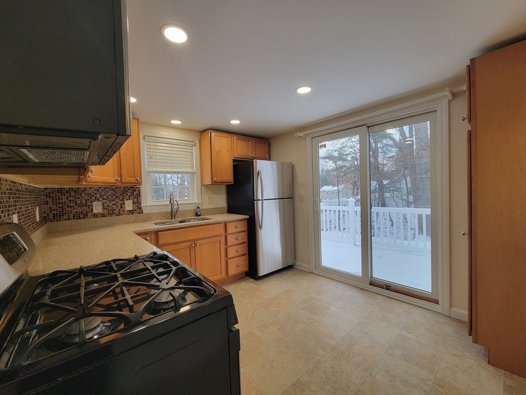 41 Almount Road, Unit 1 Fitchburg, MA 01420 - Photo 5 of 13