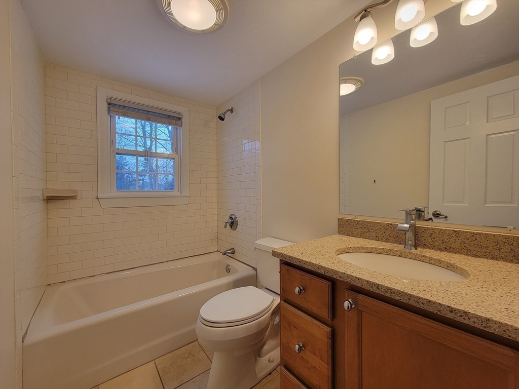 41 Almount Road, Unit 1 Fitchburg, MA 01420 - Photo 6 of 13