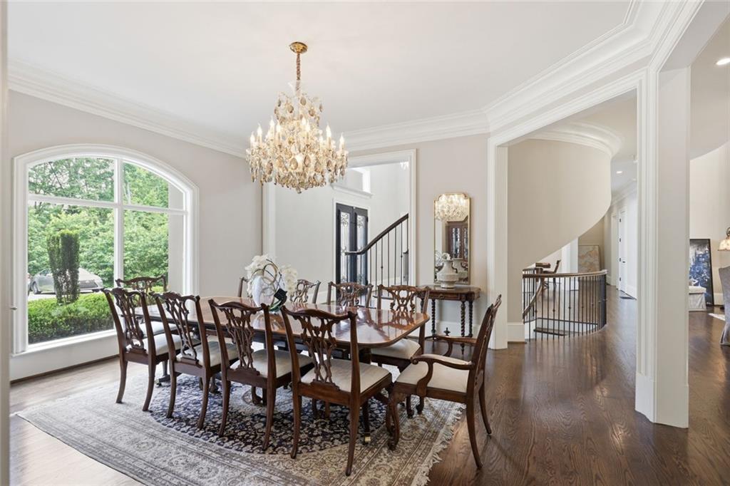 5965 Riverside Drive Sandy Springs, GA 30328 - Photo 17 of 44