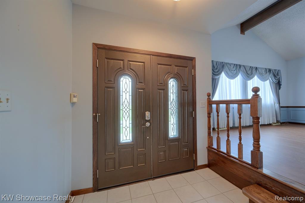 11329 Newman Road Brighton, MI 48114 - Photo 7 of 50
