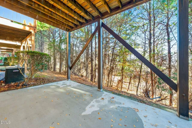 a view of pathway with an outdoor space