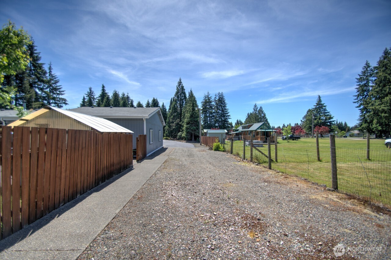 8316 176th Avenue Southwest Rochester, WA 98579 - Photo 24 of 33