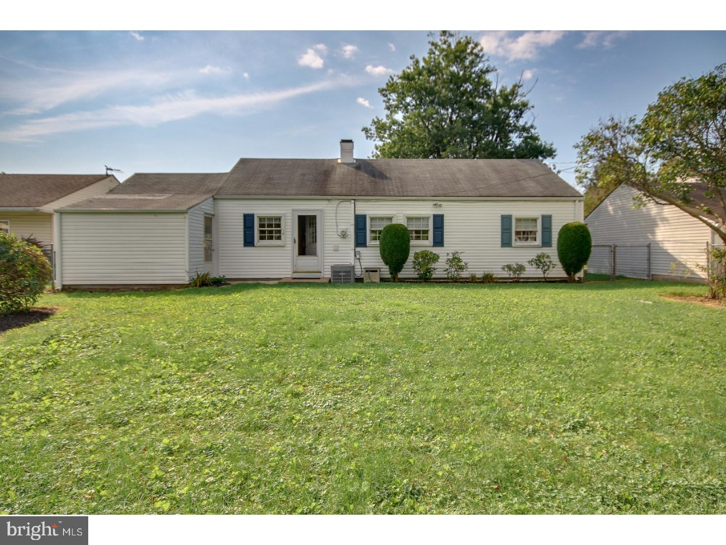 431 Chelsea Road Fairless Hills, PA 19030 - Photo 19 of 21 Exterior Back