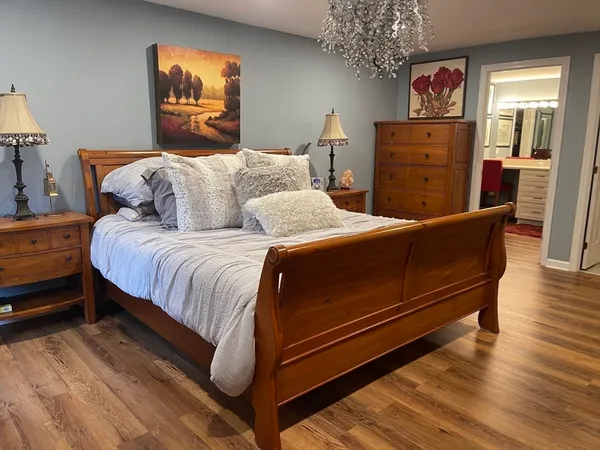 $559,900 | 100 Ledgewood Drive, Unit 410, Stoneham, MA 02180