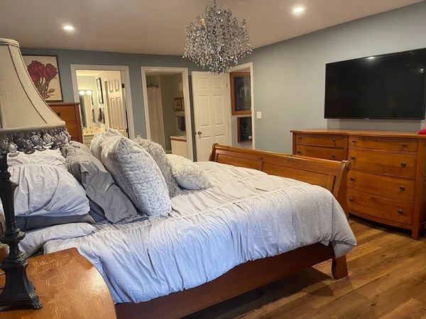 $559,900 | 100 Ledgewood Drive, Unit 410, Stoneham, MA 02180