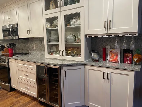 $559,900 | 100 Ledgewood Drive, Unit 410, Stoneham, MA 02180