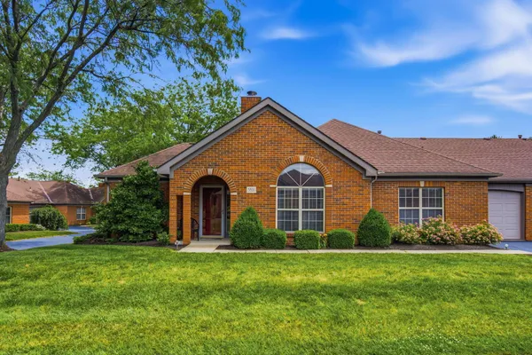 $274,900 | 5831 Locbury Lane, Unit R, Dublin, OH 43016