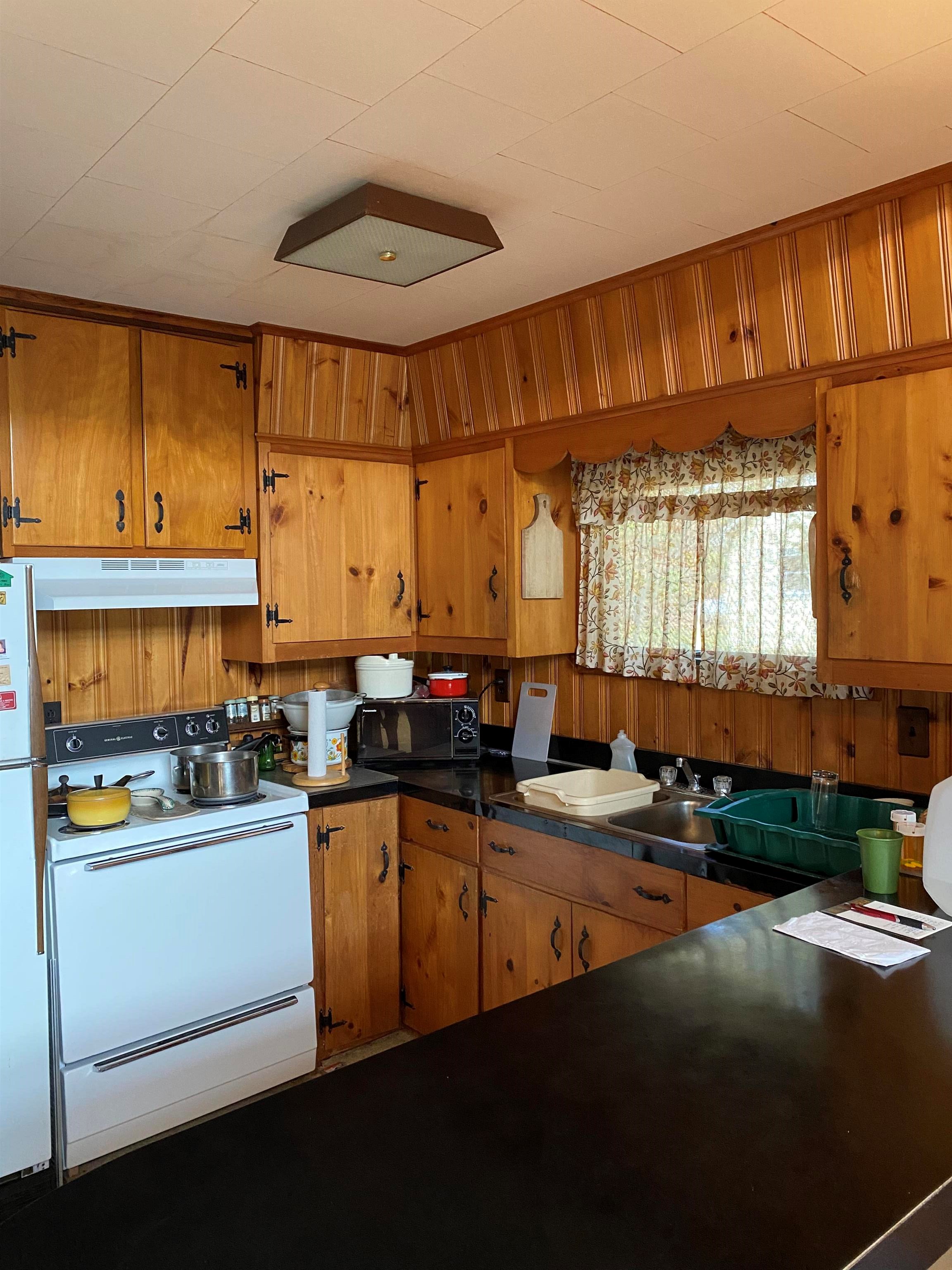 2718 West Lake Road Poultney, VT 05774 - Photo 5 of 35 Gallery Image 5