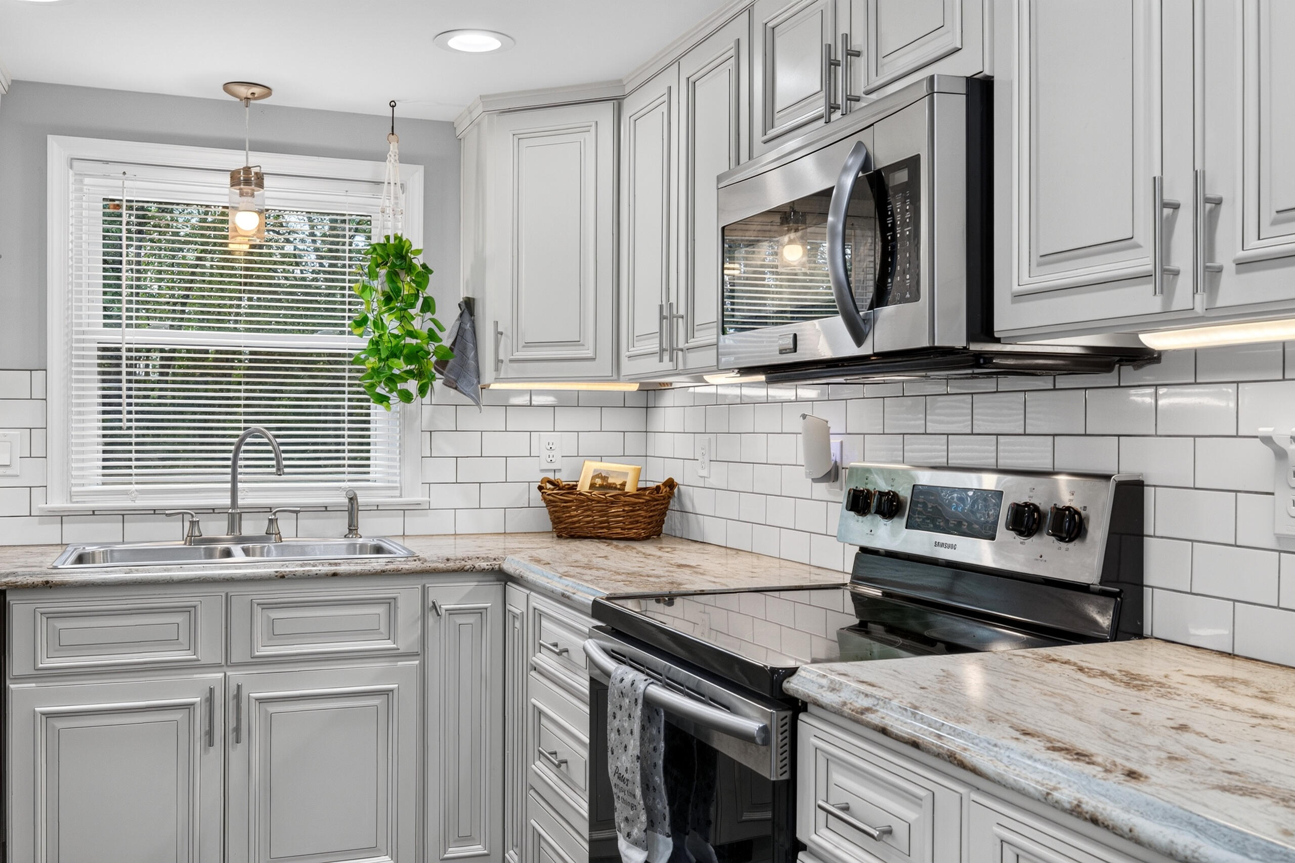 5350 Bishop Creek Road Lynch Station, VA 24571 - Photo 4 of 47 Kitchen