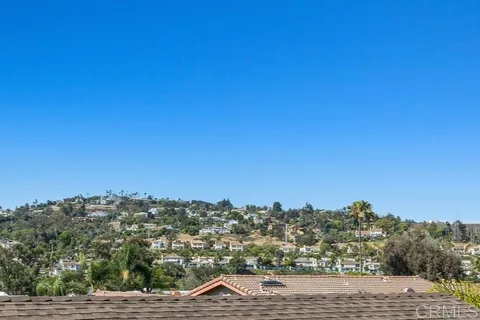 $525,000 | 7512 Viejo Castilla Way, Unit 22, Carlsbad, CA 92009