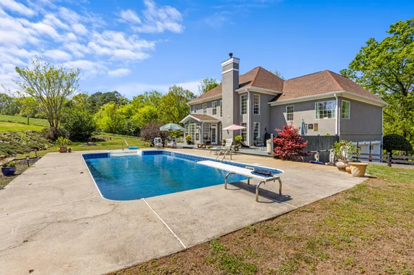 $750,000 | 257 Mason Road Southeast, Calhoun, GA 30701