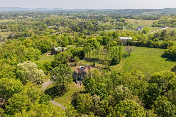 $750,000 | 257 Mason Road Southeast, Calhoun, GA 30701