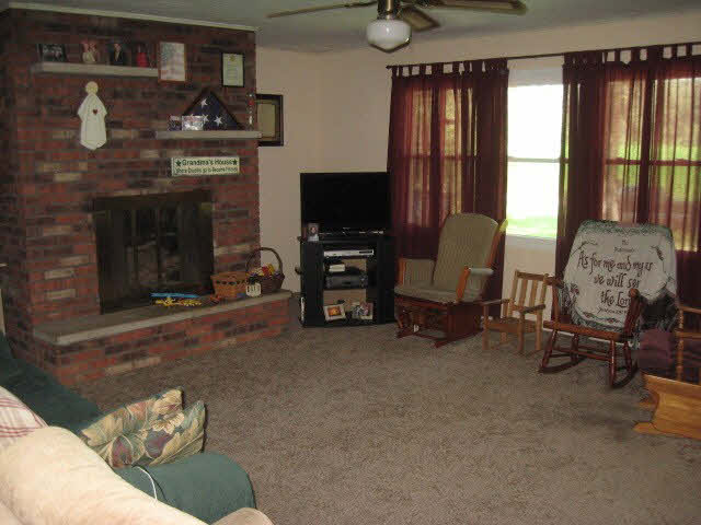 2162 Red Stripe Road Odin, IL 62870 - Photo 2 of 14