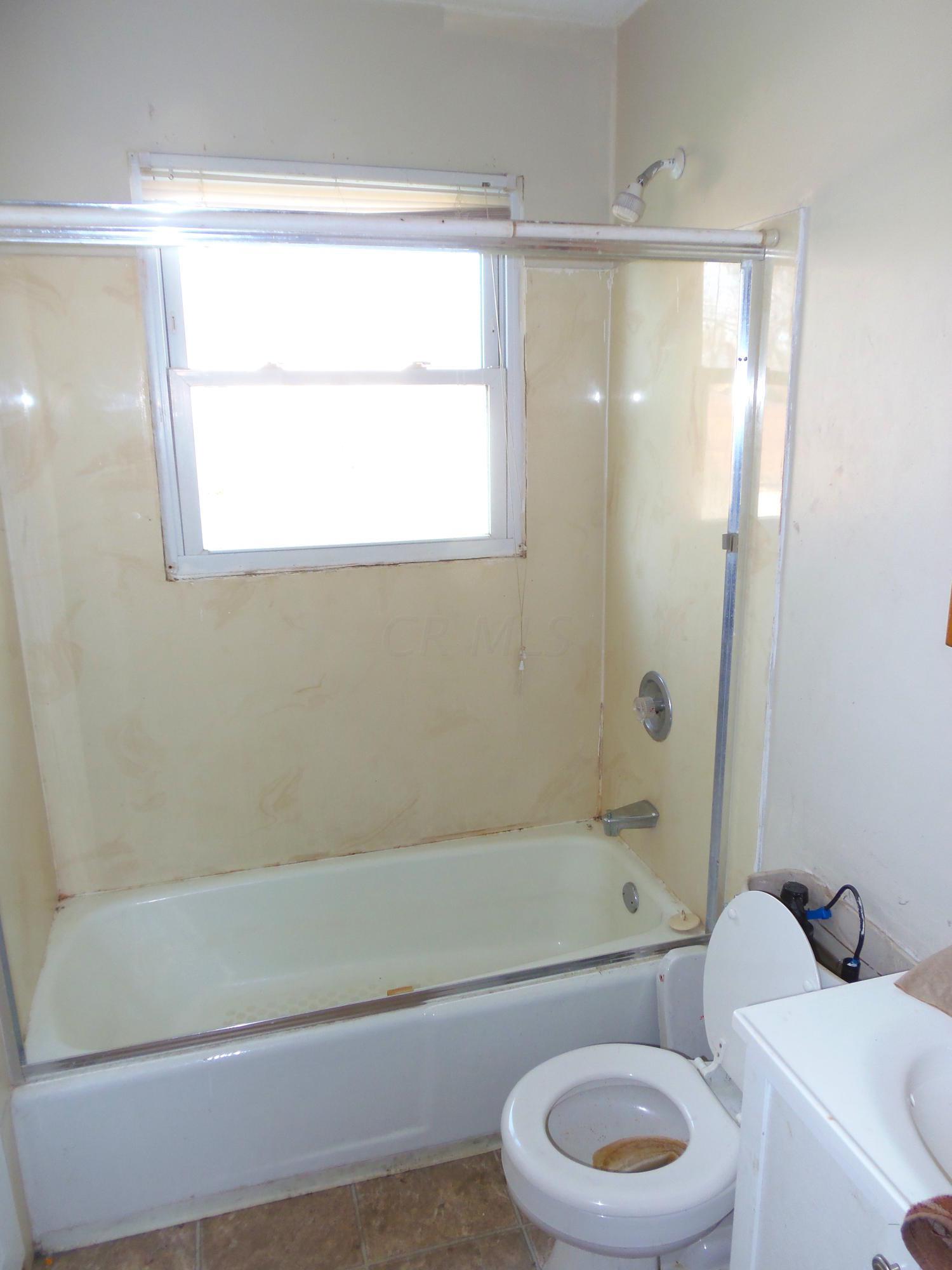 4900 Refugee Road Columbus, OH 43232 - Photo 11 of 14 Gallery Image 11