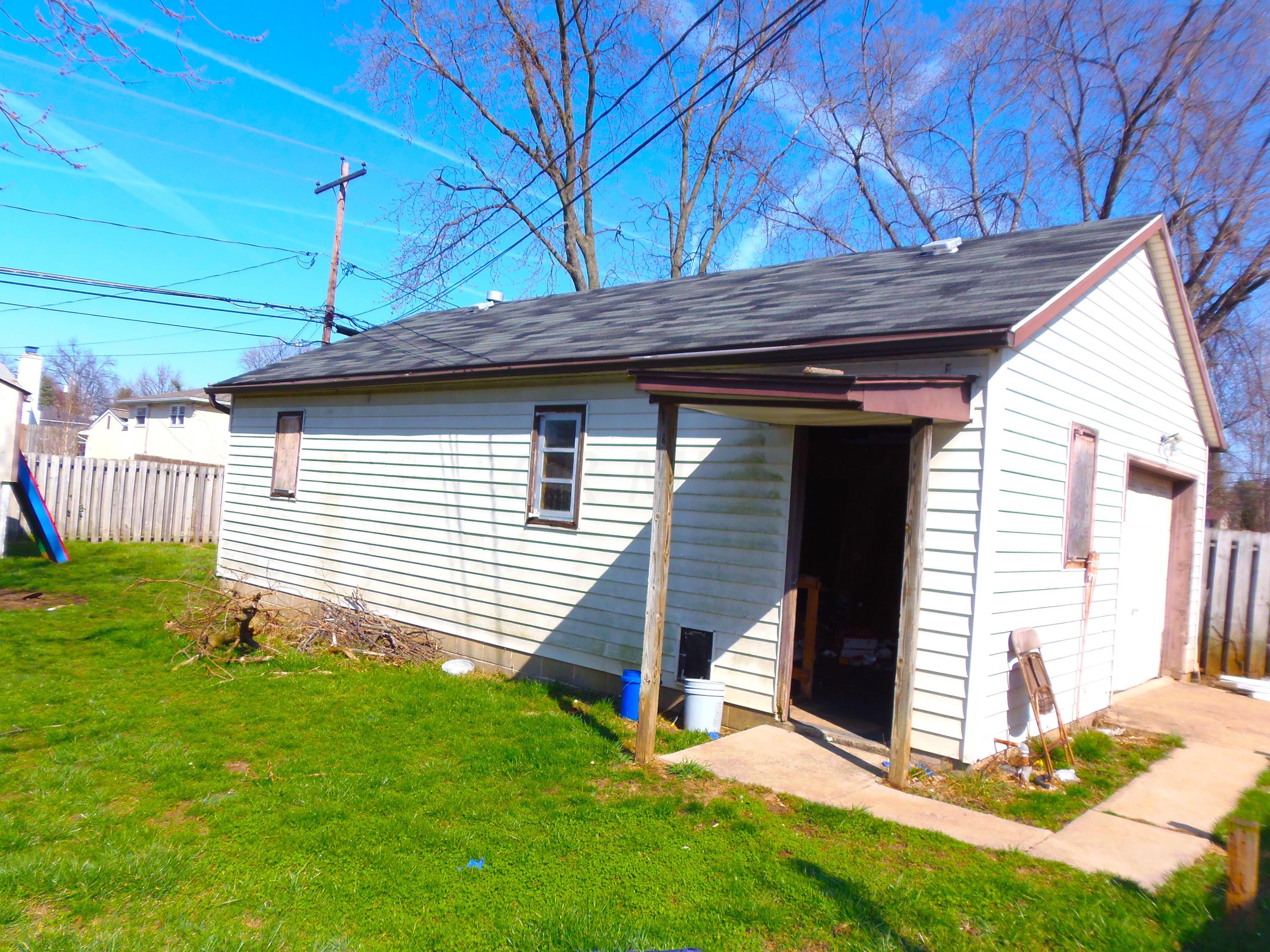 4900 Refugee Road Columbus, OH 43232 - Photo 2 of 14 Gallery Image 2