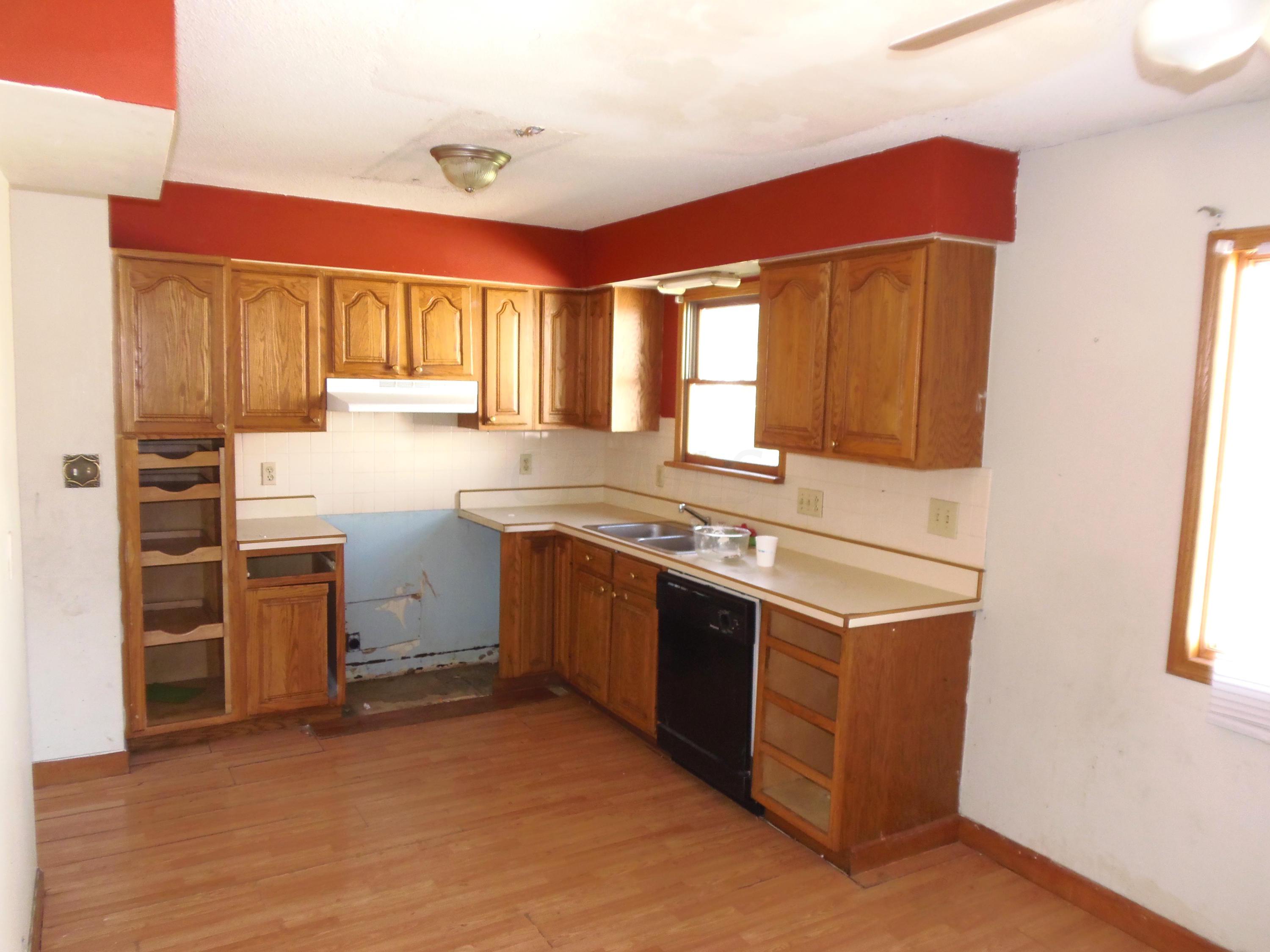 4900 Refugee Road Columbus, OH 43232 - Photo 6 of 14 Gallery Image 6