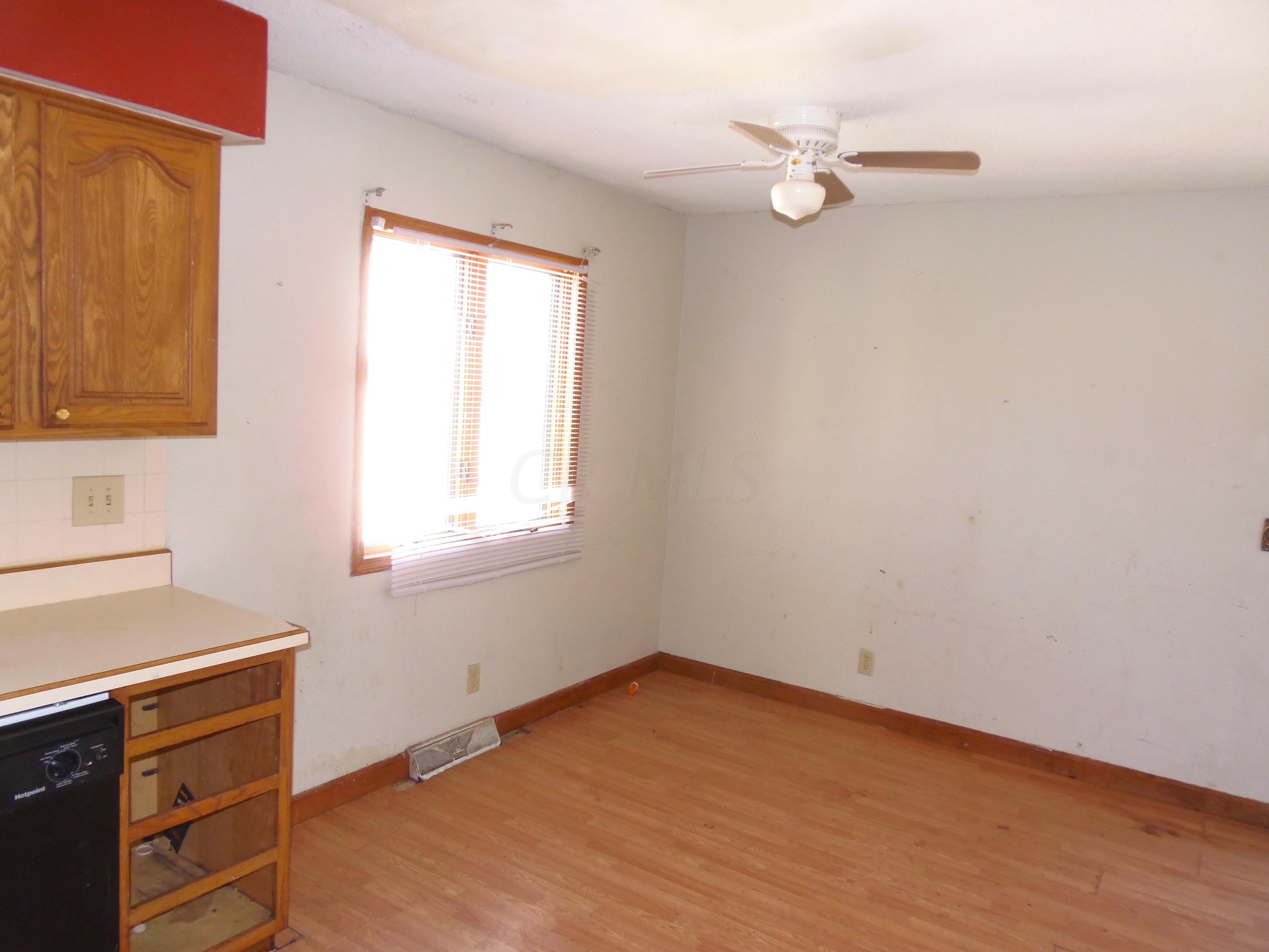 4900 Refugee Road Columbus, OH 43232 - Photo 7 of 14 Gallery Image 7