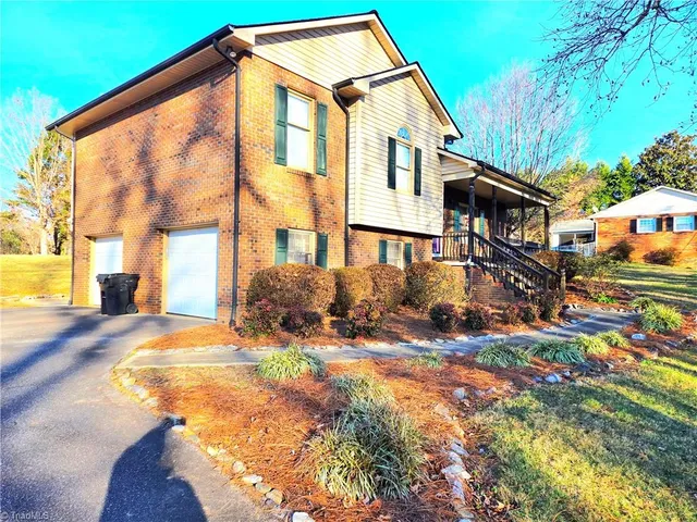 $319,500 | 275 Raven Oak Drive, Wilkesboro, NC 28697